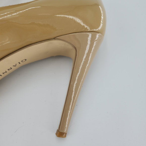 Gianni Bini tan platform heels - Picture 6 of 6